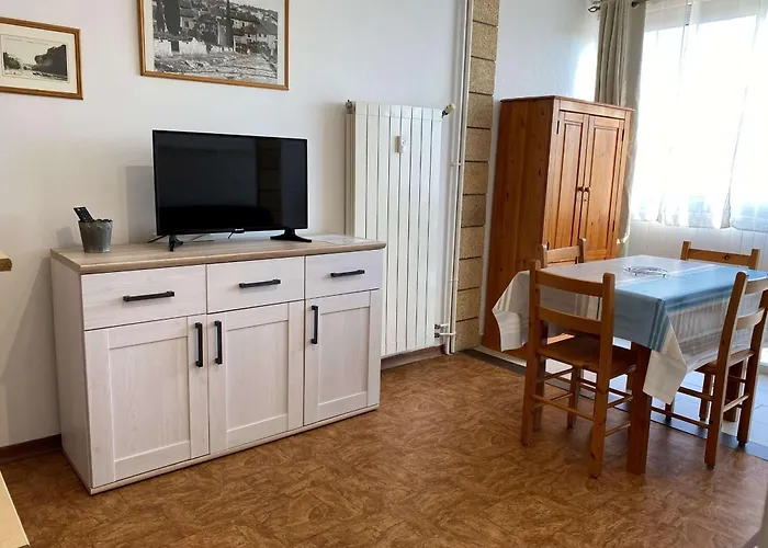 Апартаменты T1 Lumineux Avec Cuisine Equipee, Coin Nuit Separe Et Wifi - - Fr-1-553-48